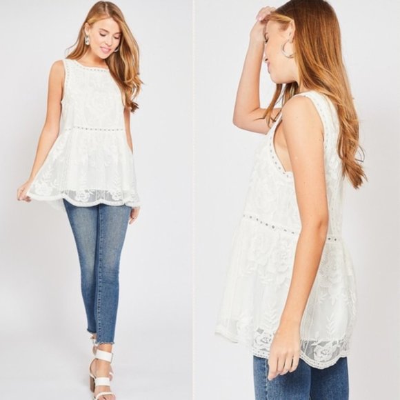 💥HOST PICK💥 Sleeveless Lace Blouse - Picture 3 of 3